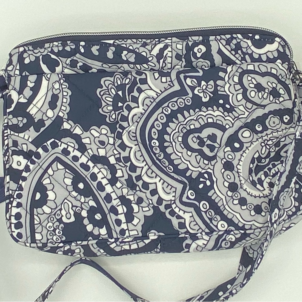 Vera Bradley, Iconic RFID Little Hipster Purse - Deep Night Paisley Neutral